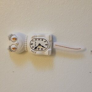 Jeweled White Lady Kit-Cat Klock clock